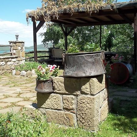 Villa T'Asprolithia Kalývia Fylaktís Esterno foto