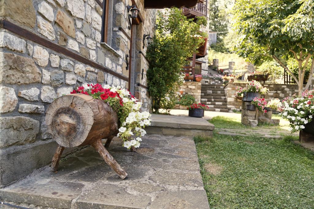 Villa T'Asprolithia Kalývia Fylaktís Esterno foto