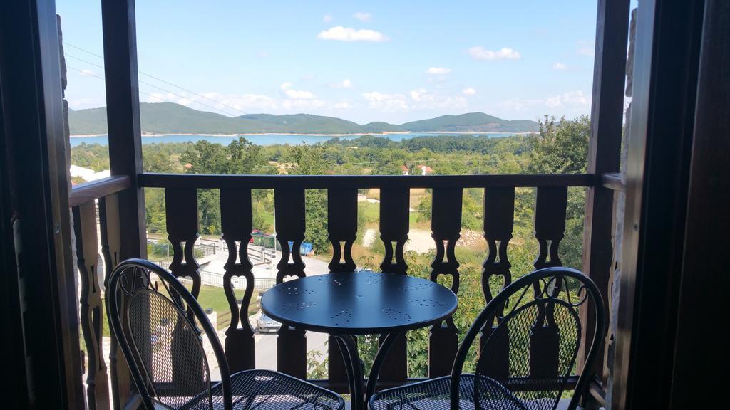 Villa T'Asprolithia Kalývia Fylaktís Esterno foto