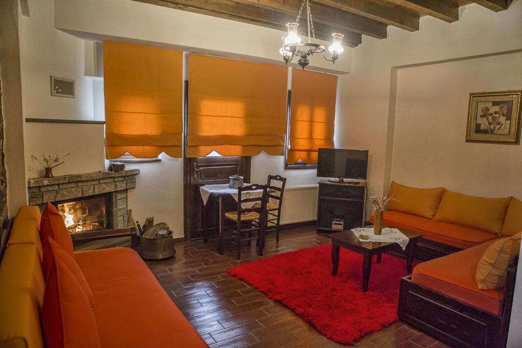 Villa T'Asprolithia Kalývia Fylaktís Esterno foto